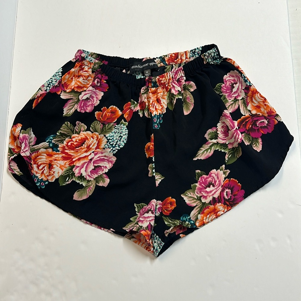 Casual silky shorts